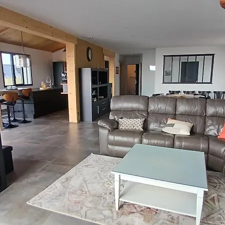 Au Bon Coin De La Baie Casa de Férias Vains