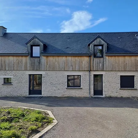 Au Bon Coin De La Baie Feriehus Vains